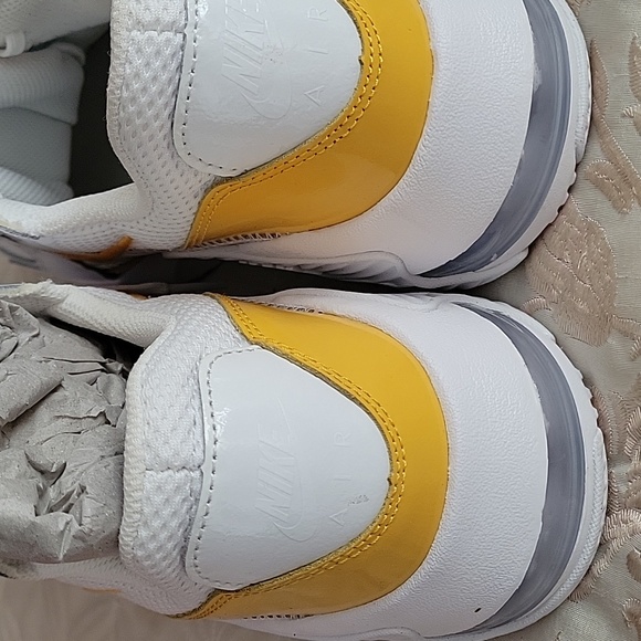 Tennis shoes Nike Air NEW - Picture 6 of 7